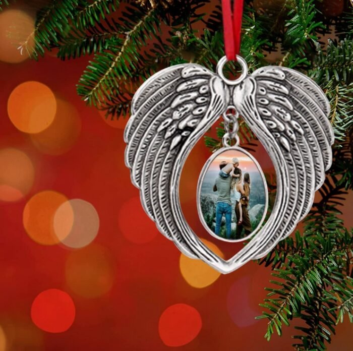 personalized-Vintage-wings-oval-ornaments