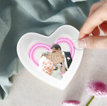 Ceramic-heart-shaped-jewelry-Plate