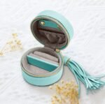 Round-portable -PU-makeup- case-green